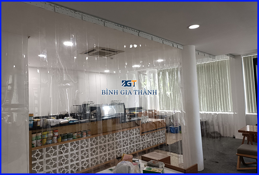 MÀN NHỰA PVC NHẬP KHẨU TPHCM