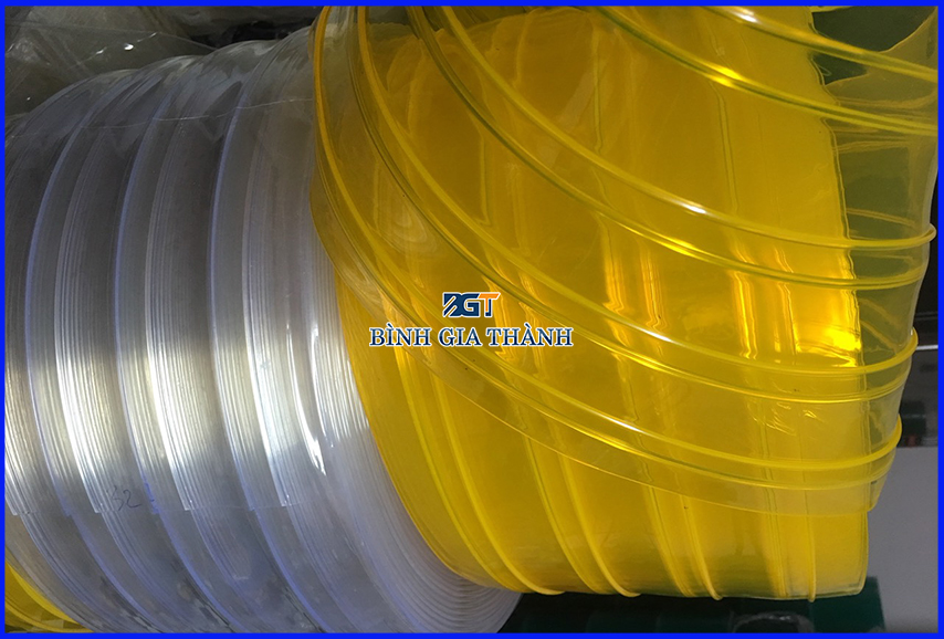 NHÀ CUNG CẤP MÀN NHỰA PVC CÓ GÂN