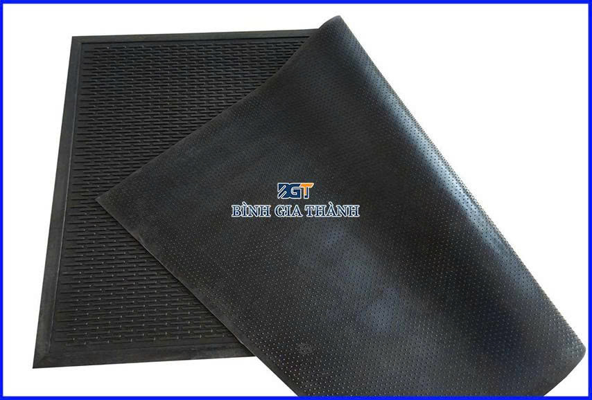 Cao-su-lot-san-chui-chan