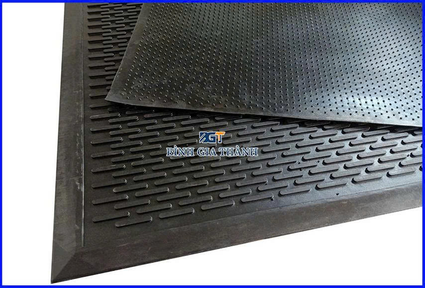 Cao-su-lot-san-chui-chan