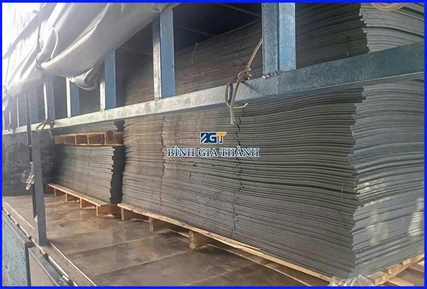 CAO SU TẤM CHỊU DẦU 10mm