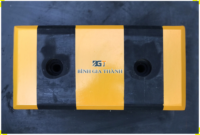 CAO SU GIẢM CHẤN CHỐNG VA 150x200x400(MM) CAO SU GIẢM CHẤN CHỐNG VA 150x200x400(MM)