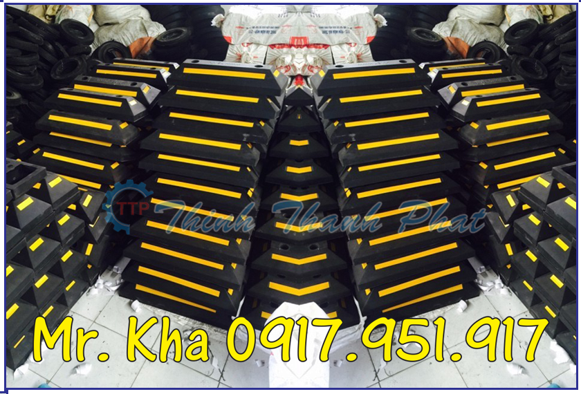 Cao su chan lui xe 03