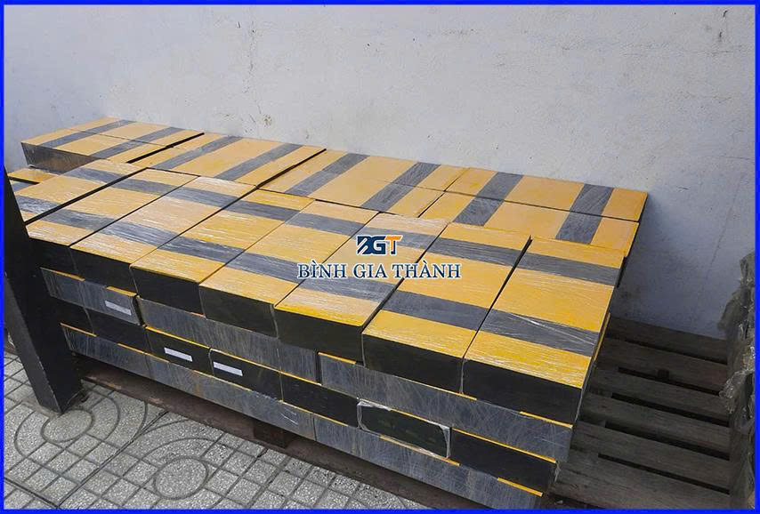 ĐỆM CAO SU CHỐNG VA ĐẬP