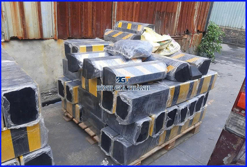 ĐỆM CAO SU GIẢM CHẤN