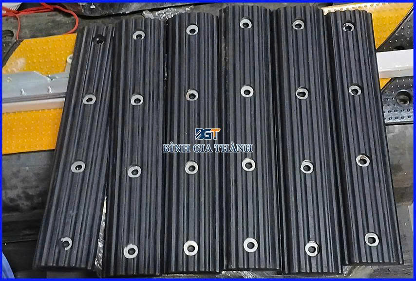 go-giam-toc-xe-may