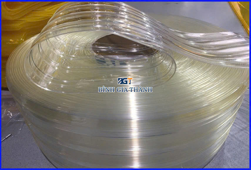 MÀN RÈM NHỰA PVC CÓ GÂN MÀN RÈM NHỰA PVC CÓ GÂN