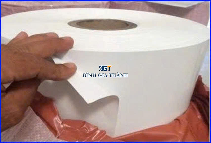 RÈM NHỰA PVC TRẮNG SỮA