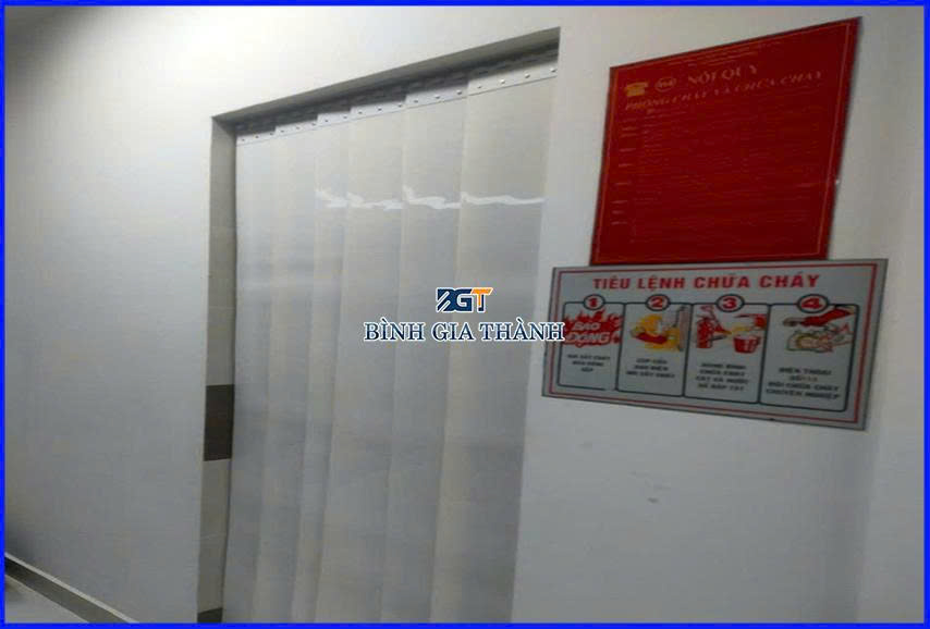 RÈM NHỰA PVC MÀU XÁM GHI VÀ MÀU TRẮNG SỮA