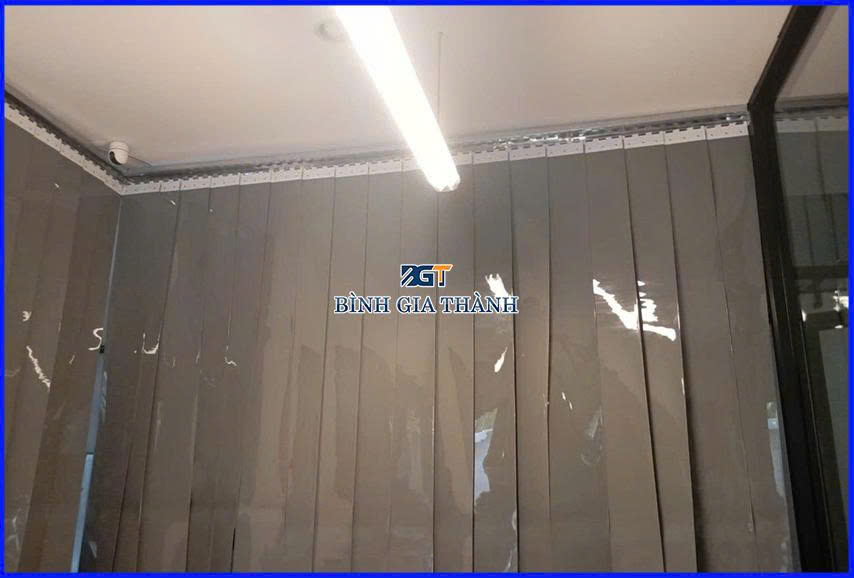 RÈM NHỰA PVC MÀU XÁM GHI VÀ MÀU TRẮNG SỮA