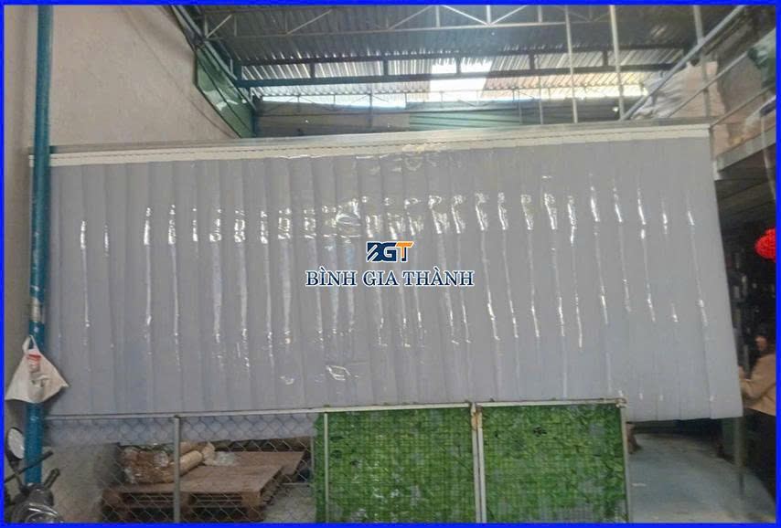RÈM NHỰA PVC MÀU XÁM GHI VÀ MÀU TRẮNG SỮA