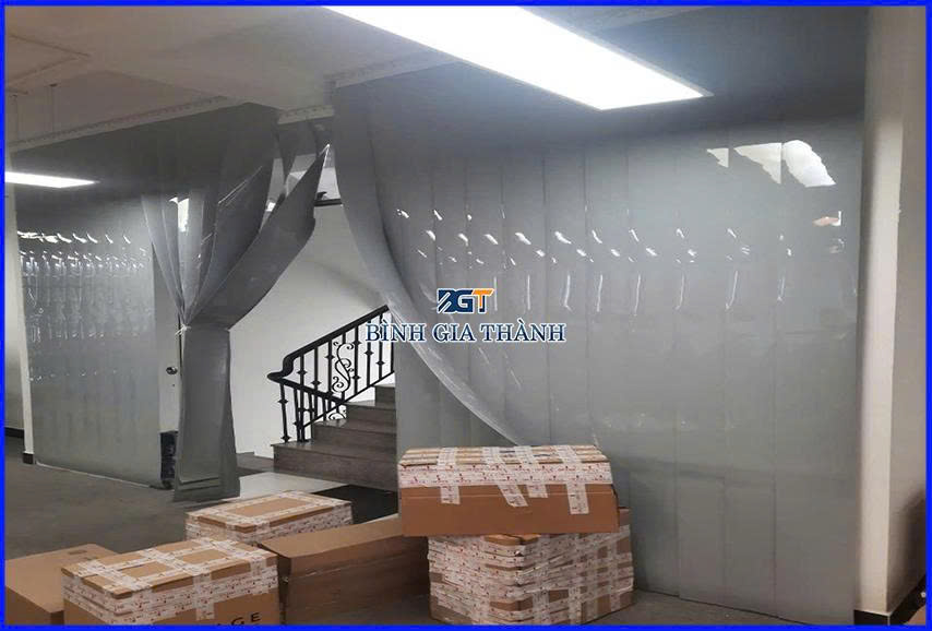 RÈM NHỰA PVC MÀU XÁM GHI VÀ MÀU TRẮNG SỮA