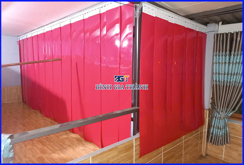 MÀN NHỰA PVC MÀU ĐỎ MÀN NHỰA PVC MÀU ĐỎ