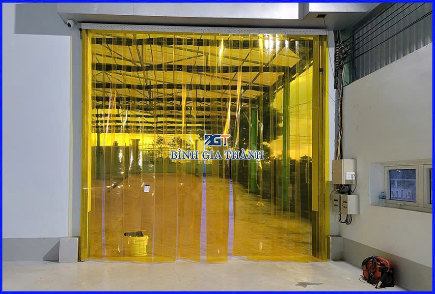 RÈM NHỰA PVC NGĂN LẠNH ĐIỀU HÒA