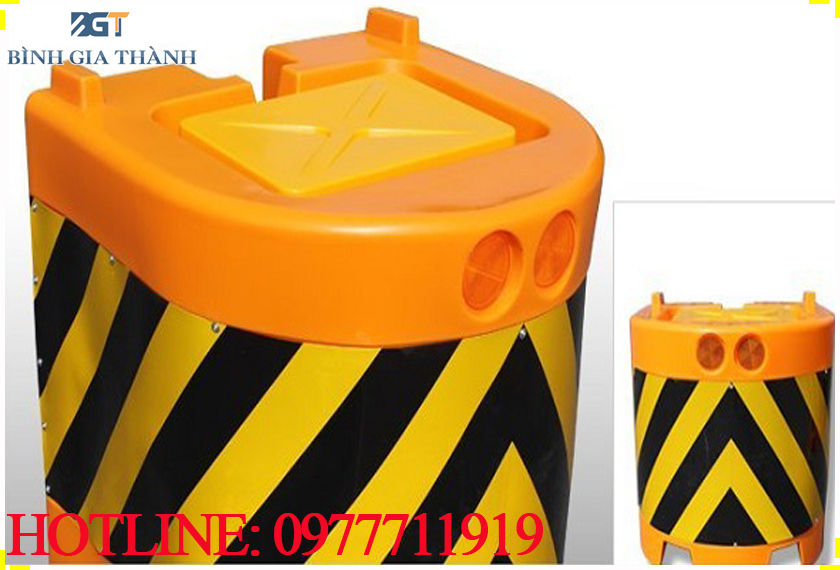 THÙNG CHỐNG VA ĐẬP GIAO THÔNG BGT