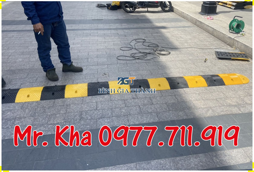 GỜ GIẢM TỐC BẰNG CAO SU 001