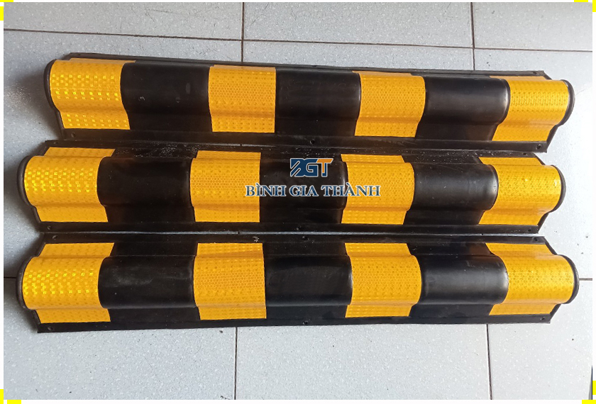 CAO SU ỐP CỘT GÓC TRÒN