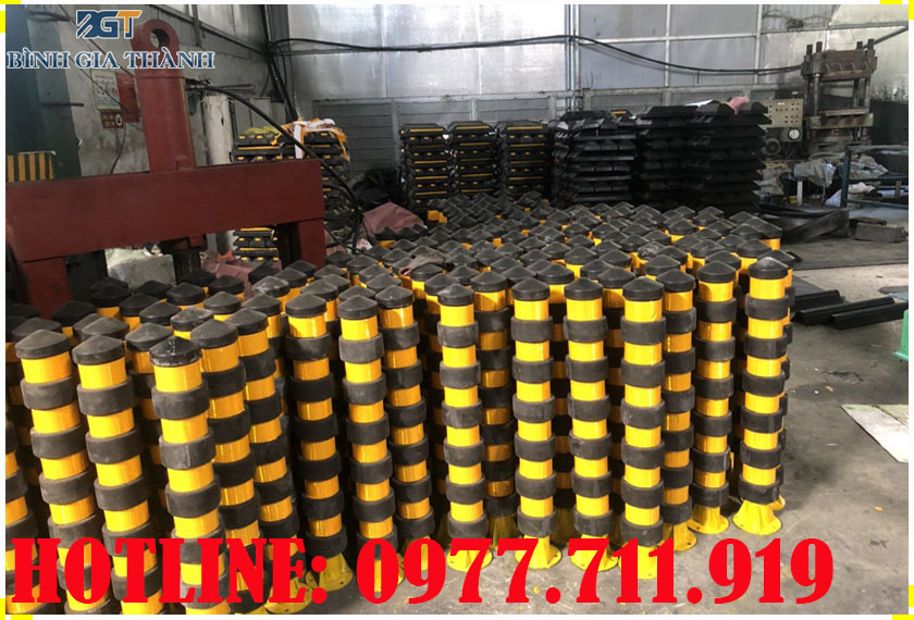 TRỤ CAO SU CHỐNG VA – TRỤ TIÊU CAO SU TRỤ CAO SU CHỐNG VA – TRỤ TIÊU CAO SU