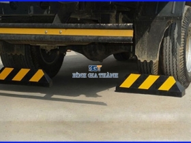 BÁO GIÁ CHẶN BÁNH XE CAO SU BGT