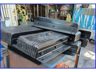 CAO SU GIẢM CHẤN NHIỀU LỚP DẠNG ÉP CƯỜNG LỰC