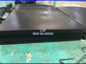 CAO SU TẤM DÀY 50mm x 1m x 2m CAO SU TẤM DÀY 50mm x 1m x 2m