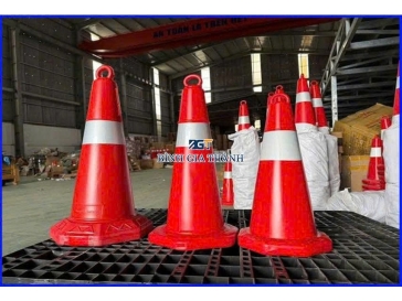CỌC TIÊU GIAO THÔNG HÌNH CHÓP NÓN BẰNG NHỰA