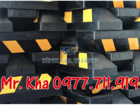 CỤC CHẶN BÁNH XE CAO SU