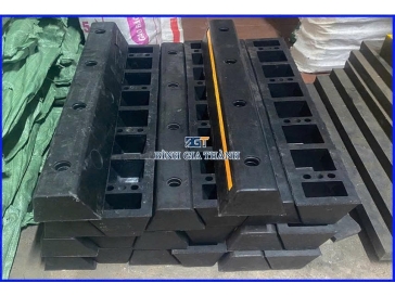 CỤC CHẶN ĐỊNH VỊ BÁNH XE