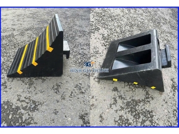 CỤC CHÈN BÁNH XE HÌNH TAM GIÁC