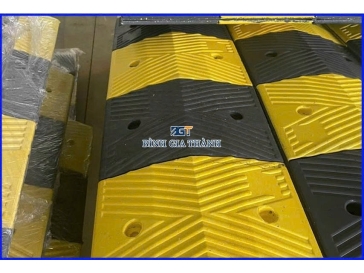 GỜ GIẢM TỐC CAO SU CÓ CHIỀU DÀI 1 MÉT