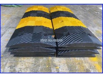 GỜ GIẢM TỐC CAO SU VÀNG ĐEN