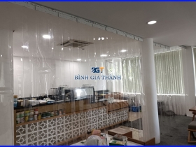 LẮP RÈM PVC CHO QUÁN CÀ PHÊ