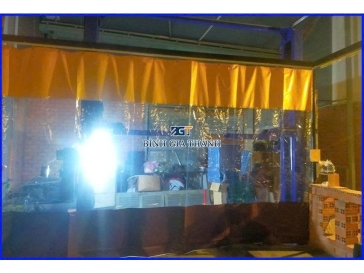 MÀN NHỰA NGĂN NƯỚC RỬA XE