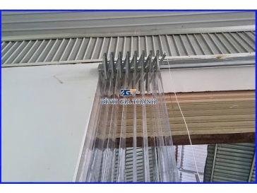 MÀN NHỰA PVC LẮP KIỂU LÙA TREO