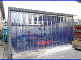 MÀN NHỰA - RÈM NHỰA PVC CÓ GÂN