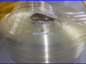 MÀN RÈM NHỰA PVC CÓ GÂN