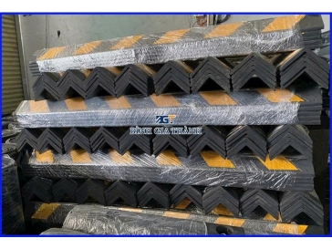 ỐP CỘT CAO SU CHỮ V PHẢN QUANG