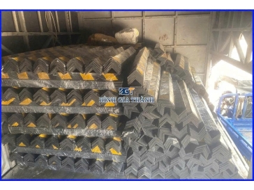 ỐP GÓC CỘT CAO SU PHẢN QUANG VÀNG ĐEN BẢO VỆ GÓC TƯỜNG