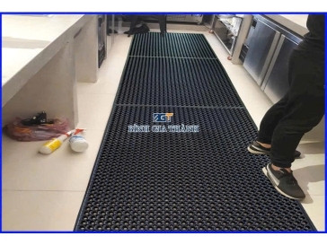 TẤM CAO SU CHỐNG TRƯỢT KHU VỰC PHA CHẾ