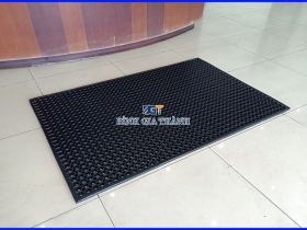 TẤM CAO SU LÓT SÀN DẠNG LỖ