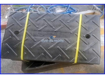 TẤM KÊ BẬC THỀM