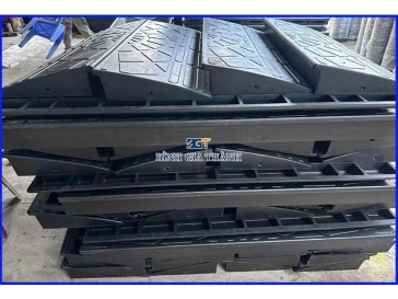 TẤM KÊ BẬC THỀM BẰNG CAO SU