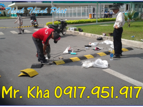 Thi công, lắp đặt gờ giảm tốc cao su